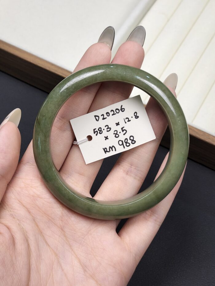 Size 58.3 Forest Green Burmese Jade Bangle (DZ0206)